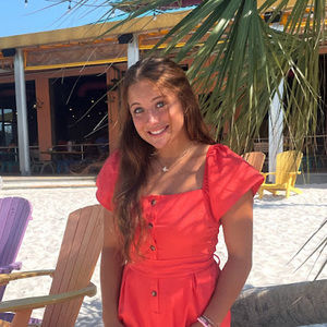 Meet your Posher, Kaylie